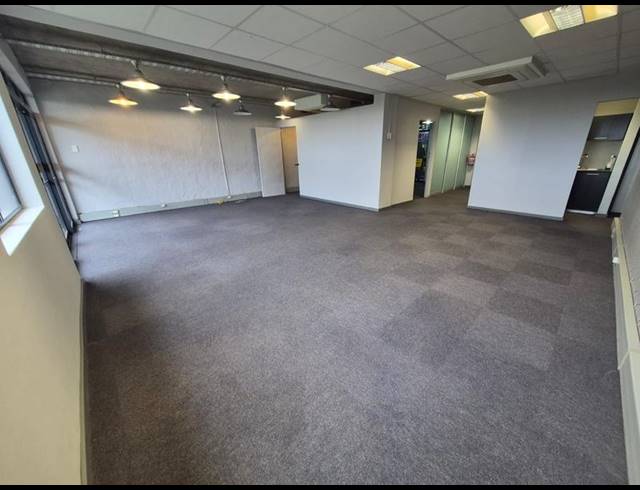 OFFICE PROPERTY TO RENT IN MONTROSE